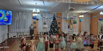 Праздники волшебства Нового года в учреждении.